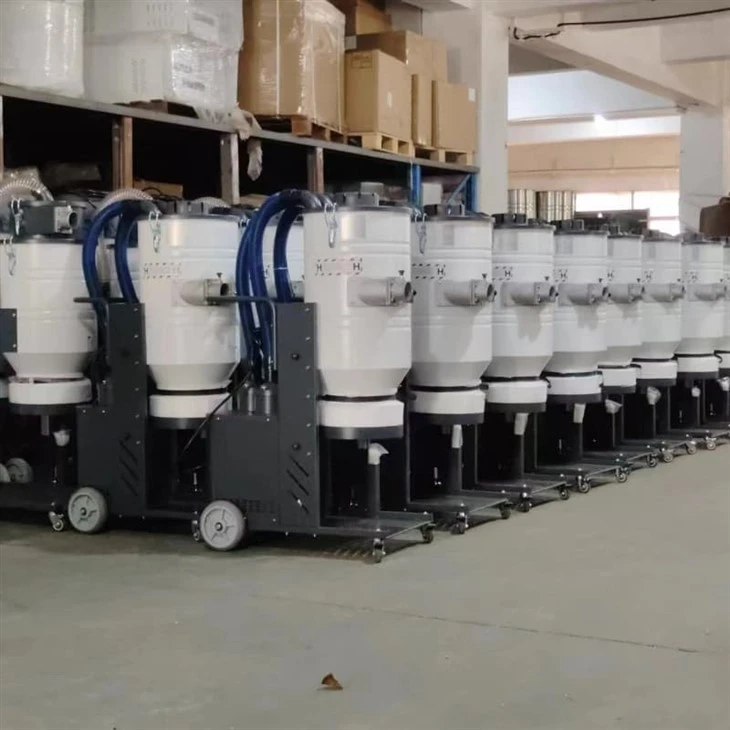 Professional Commercial Cleaning Machine Wet Dry Electric Vacuum Cleaner Highly Efficient New Condition suppliers